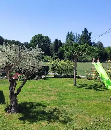 Maison Avec Piscine Au Calme En Provence *